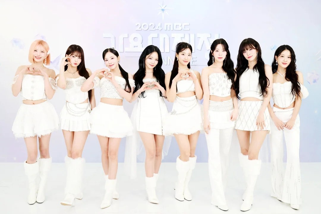Fromis_9 выполняет финальный этап как полная группа, три участника отправляются в прощание Fromis_9 выполняет финальный этап как полная группа, три участника отправляются в прощание