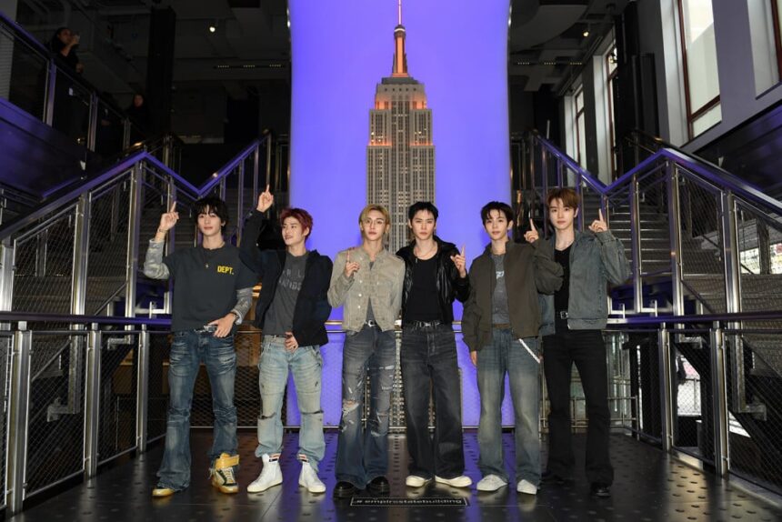RIIZE зажгли Empire State Building оранжевым цветом перед мировым туром RIIZE зажгли Empire State Building оранжевым цветом перед мировым туром
