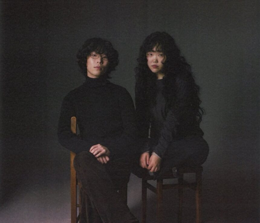 AKMU представили новые профильные фото после создания собственного агентства AKMU представили новые профильные фото после создания собственного агентства